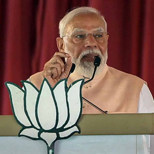 প্রধানমন্ত্রী মোদীর শক্তিশালী নেতৃত্বে ভারত নতুন উচ্চতায়